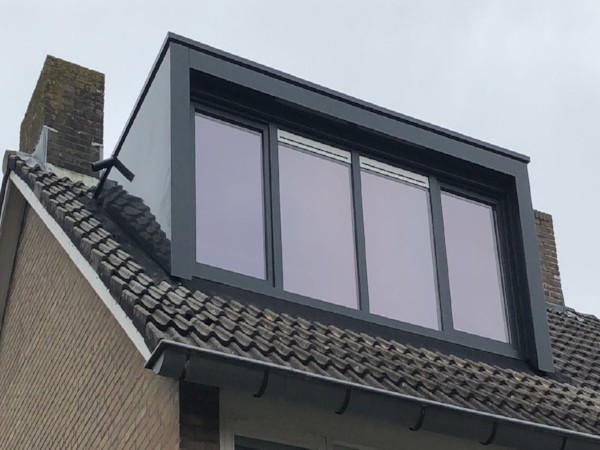 Dakkapel bekleden met aluminium? Vergelijk de prijzen op dakkapelplaatsenvergelijker.nl